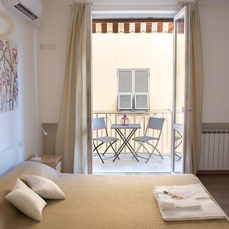 Via Colombo Holiday Rooms Специя Экстерьер фото
