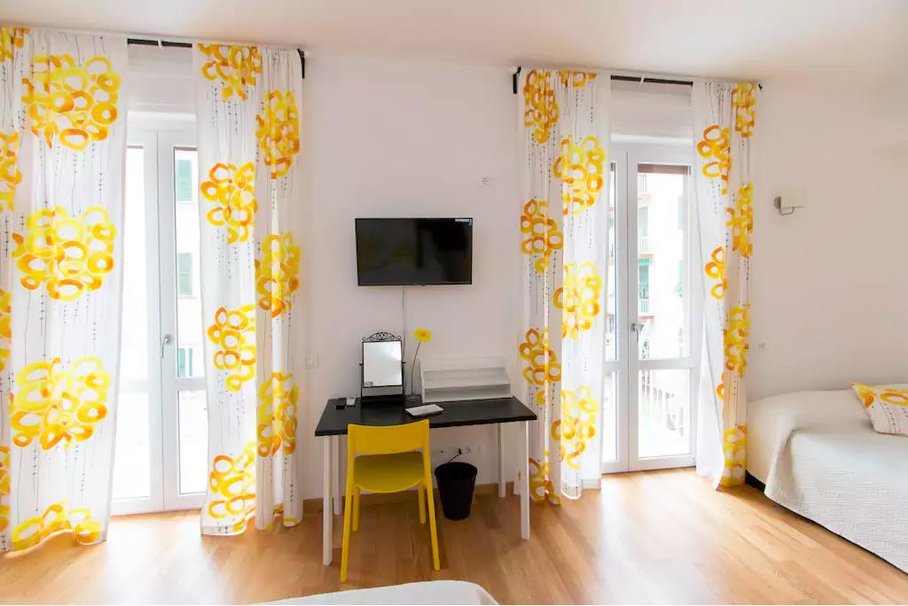 Via Colombo Holiday Rooms Специя Экстерьер фото