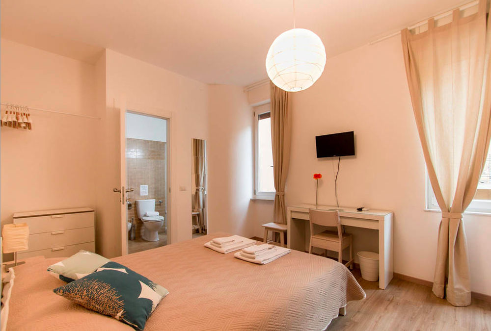 Via Colombo Holiday Rooms Специя Экстерьер фото