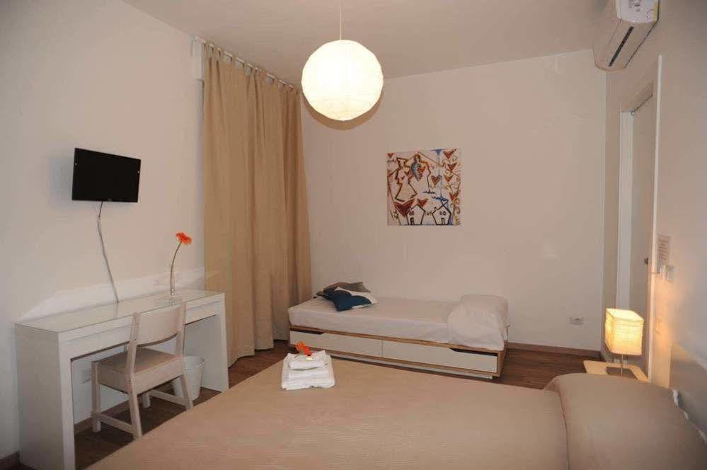 Via Colombo Holiday Rooms Специя Экстерьер фото