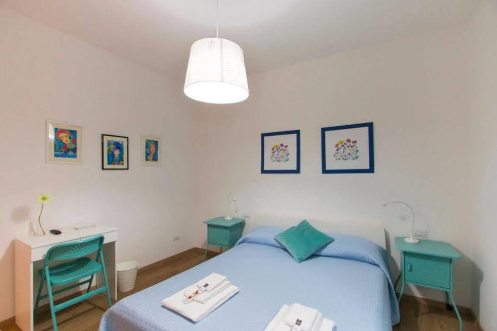 Via Colombo Holiday Rooms Специя Экстерьер фото